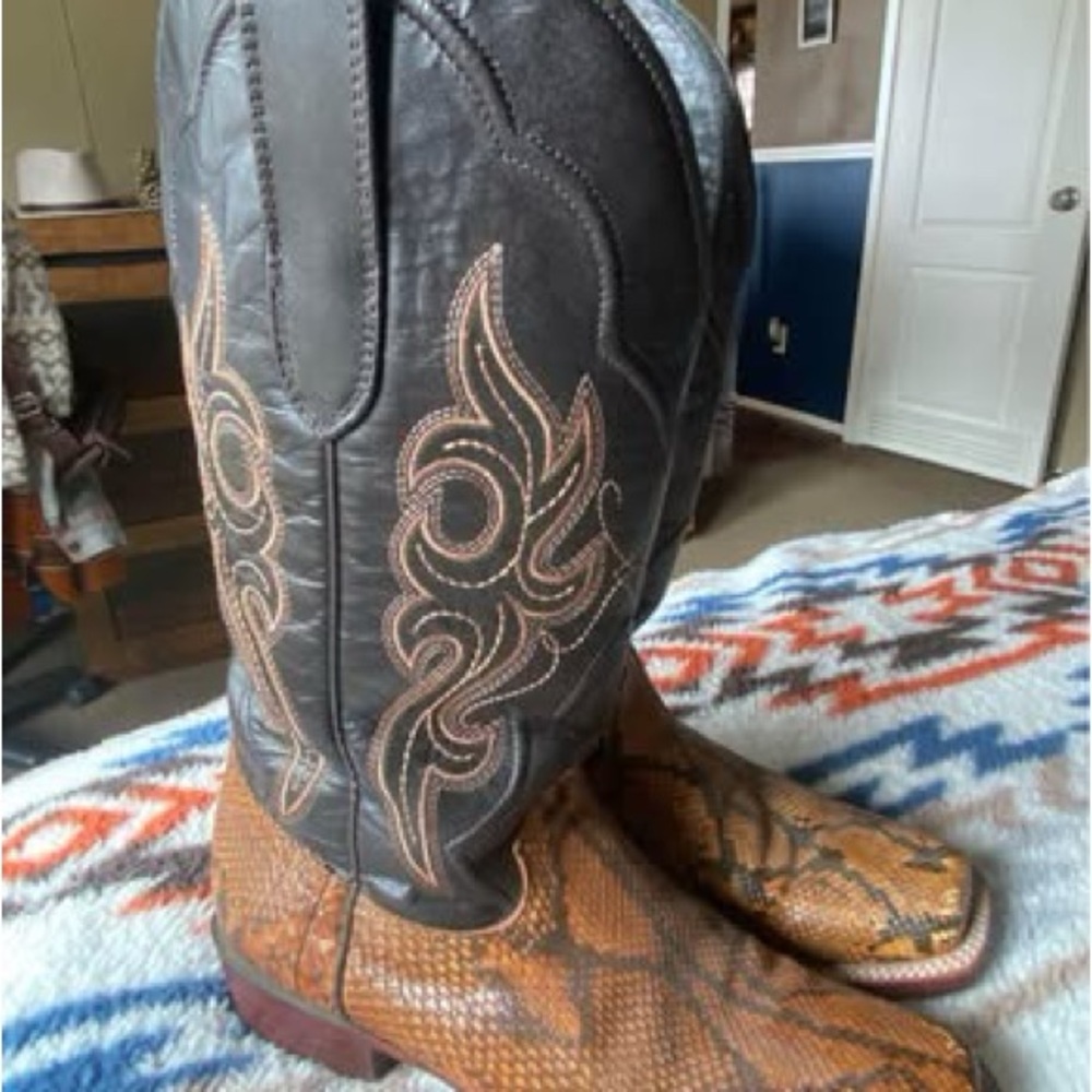 J.B. Dillon Black and Brown Heeled Boots